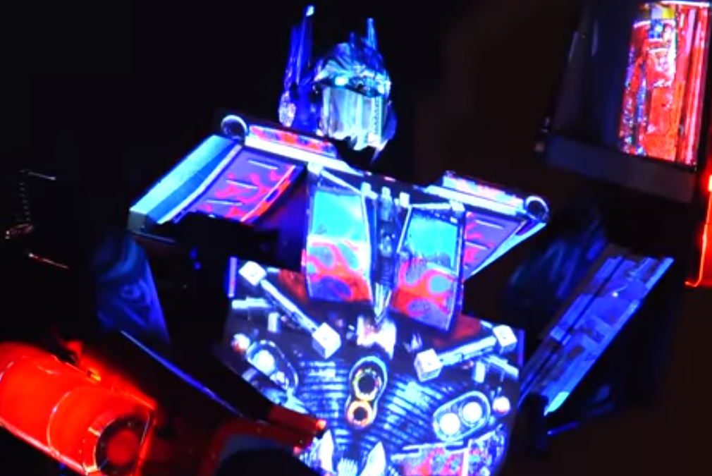 Optimus Prime Parade Float – Universal Studio Japan